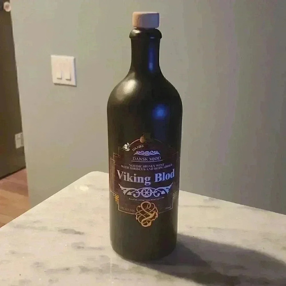 Viking bond empty beer bottle - Picture 1 of 4
